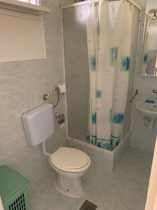 Cheerfull 2-Bedroom With Patio. Close To All Ameneties. Zagreb Exterior foto